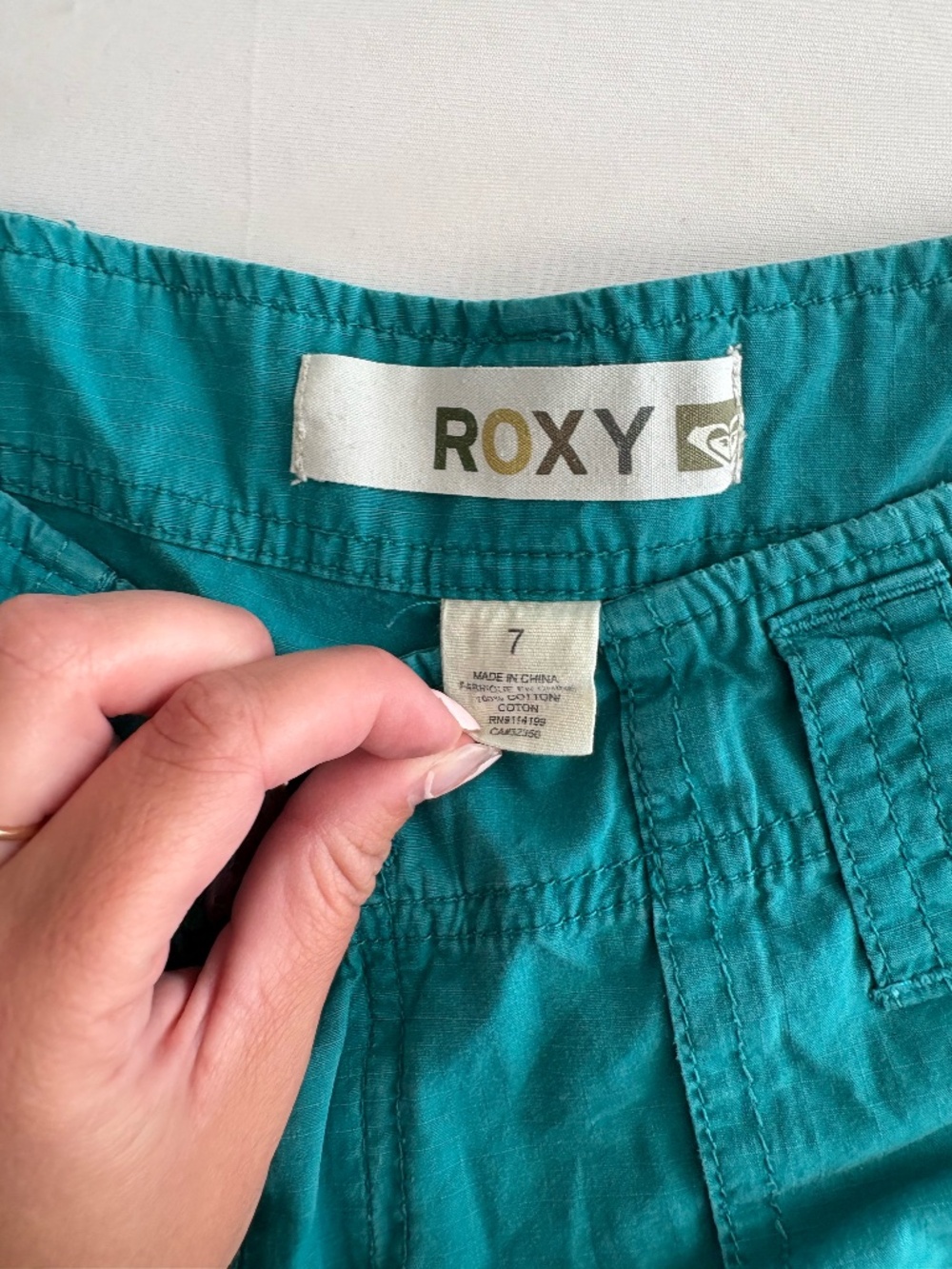 ROXY Shorts - Picture 2 of 3